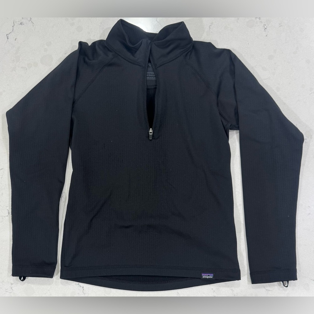 EUC, Patagonia heavyweight capilene baselayer 1/4 zip, youth size S/8 in black